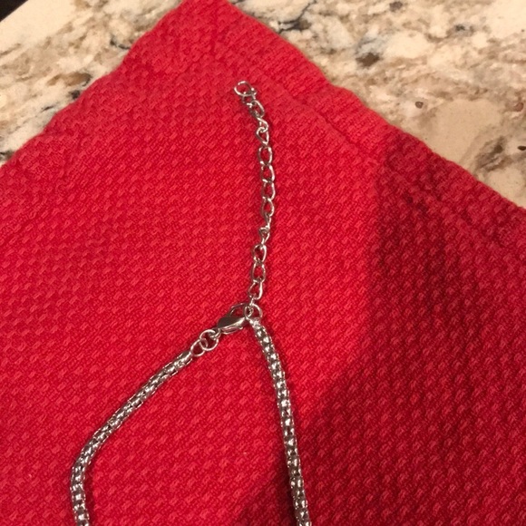 Necklace with sliding tassel - Picture 6 of 8